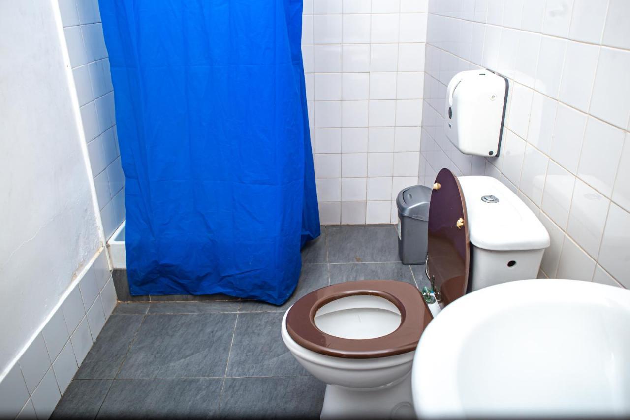 Hostel Madagascar Underground Antananarywa Zewnętrze zdjęcie