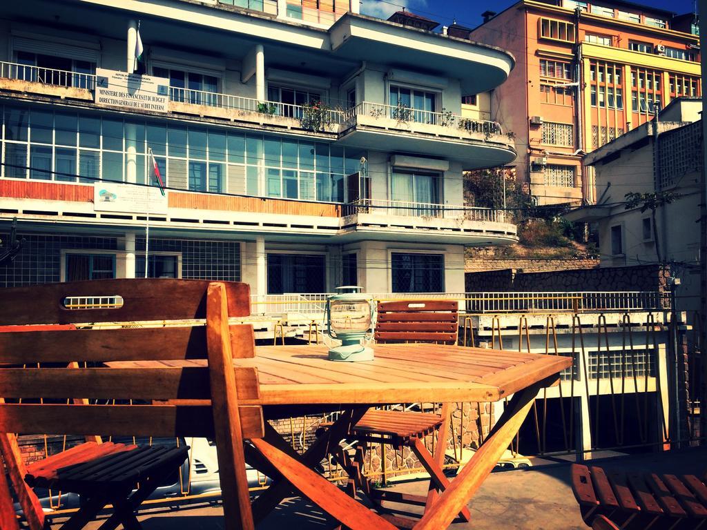 Hostel Madagascar Underground Antananarywa Zewnętrze zdjęcie